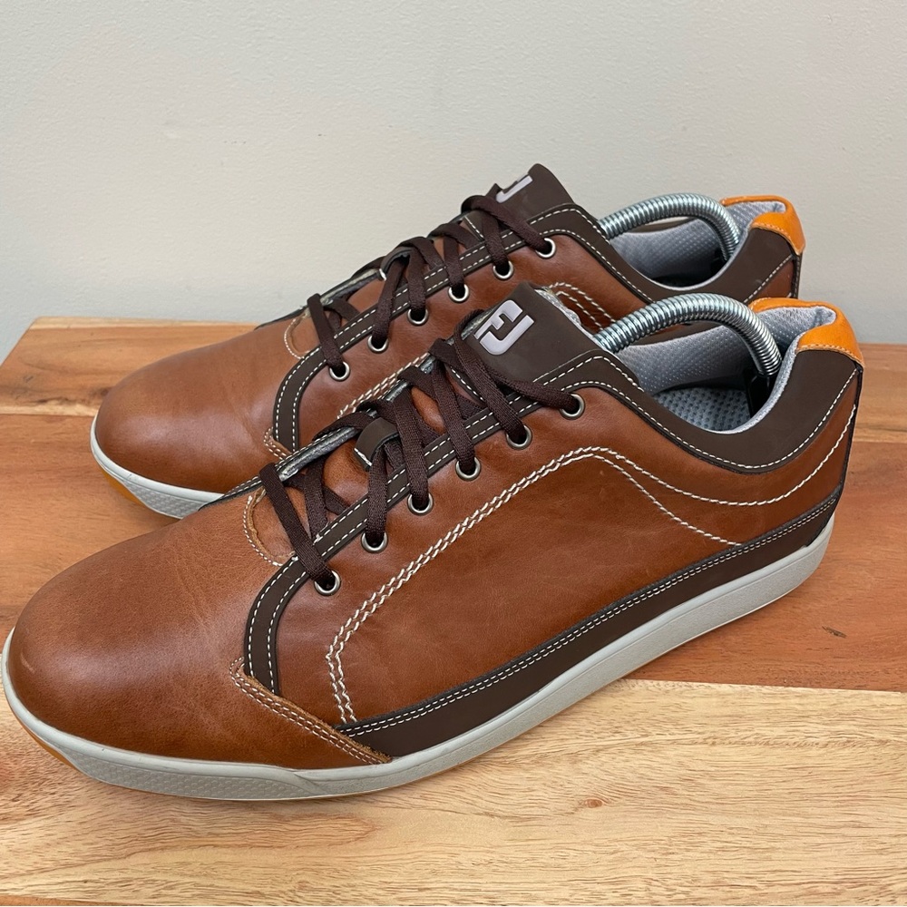 FootJoy Brown, Light Tan & Orange Contour Casual Spikeless Golf Shoes. 10.5 Mens